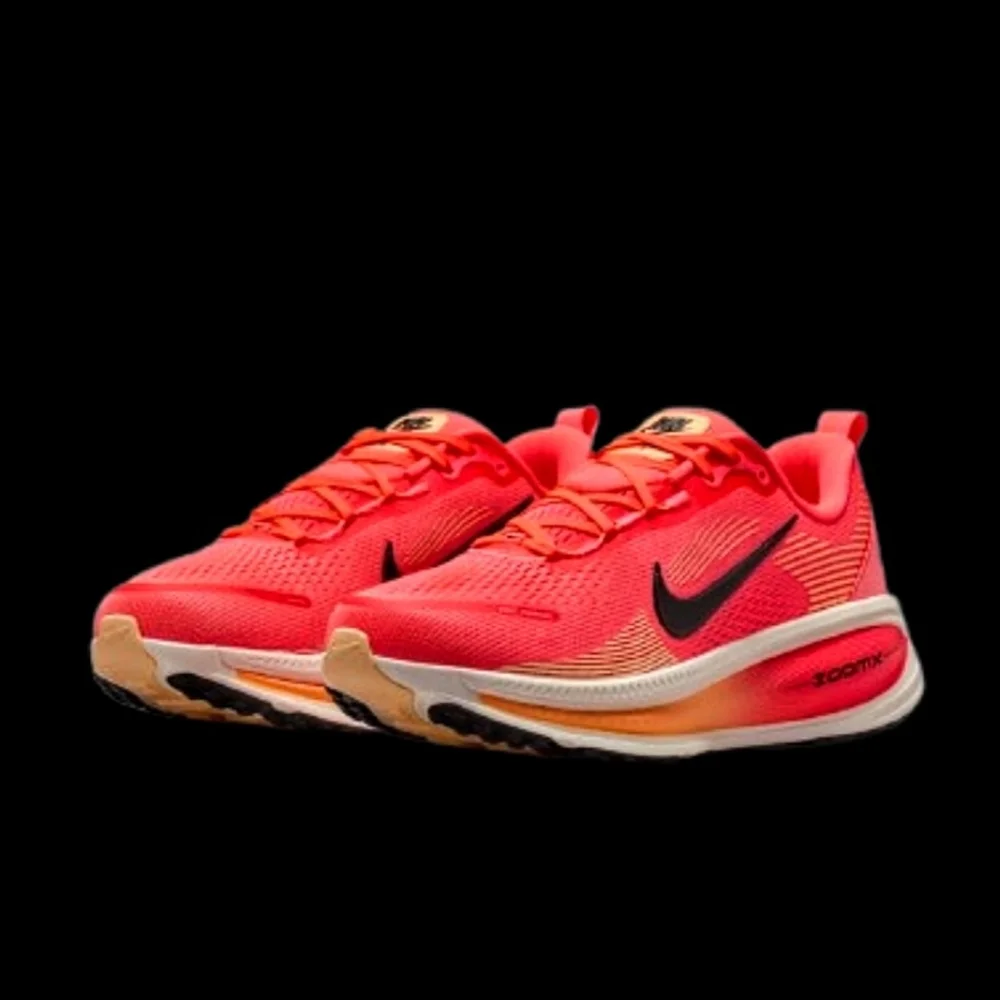 Nike Air Zoom Vomero 18 Running Womens Size 9 Hot Lava Orange Pulse Black